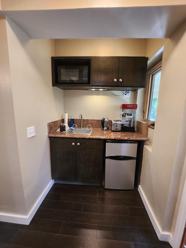 Foto del edificio - 3852 Mount Vernon Dr