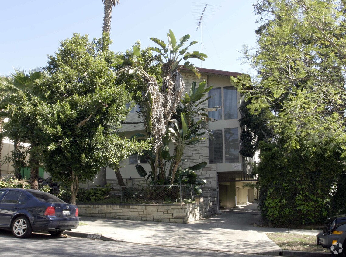 Foto principal - 1312 N Harper Ave