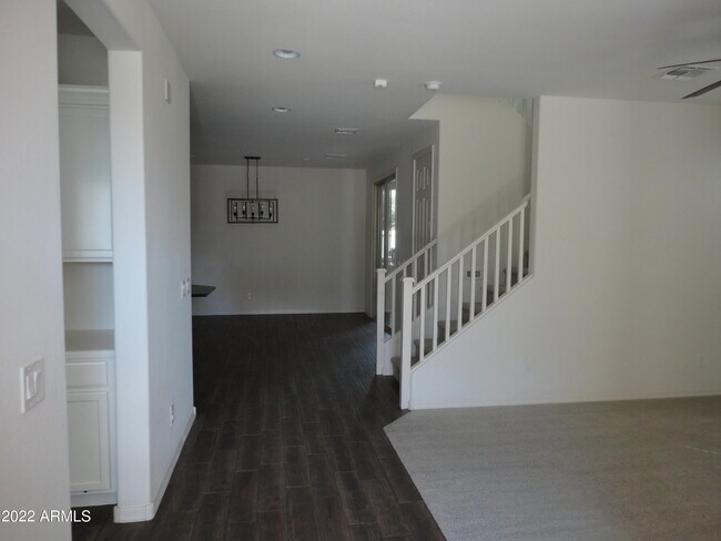 Building Photo - 2246 S Basmath Ln