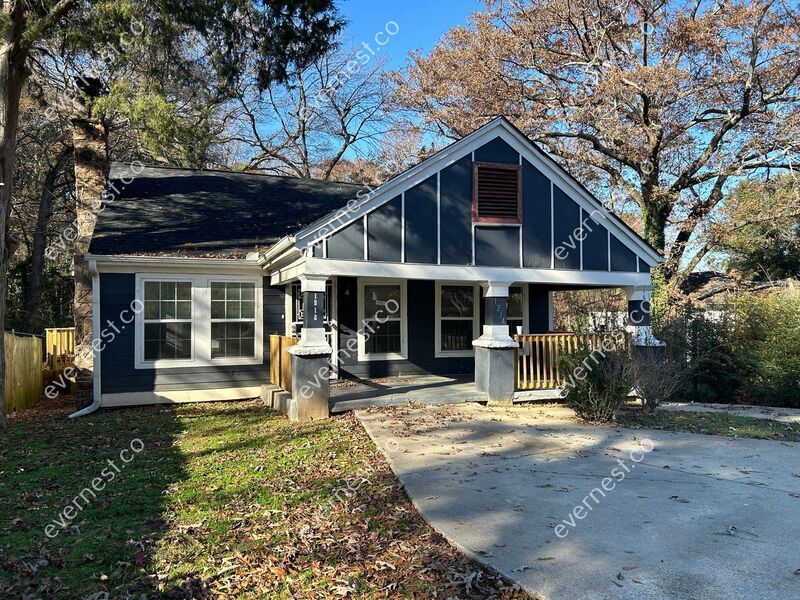 Primary Photo - 1214 Bolton Rd NW