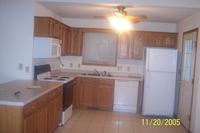 Foto del edificio - 1403 Glenview Ln