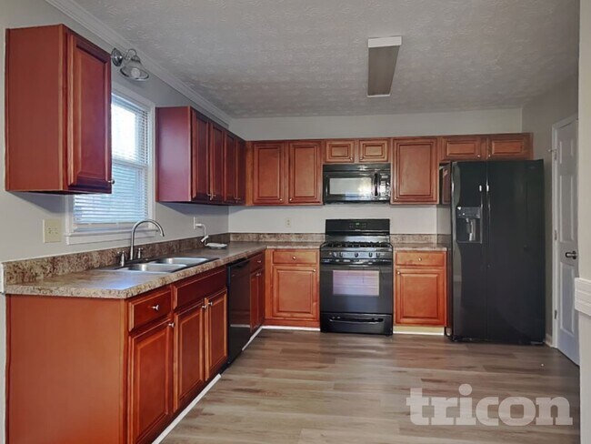 Foto del edificio - 605 Lake Dr SW