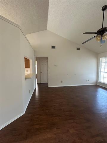 Building Photo - 2206 Sword Dr