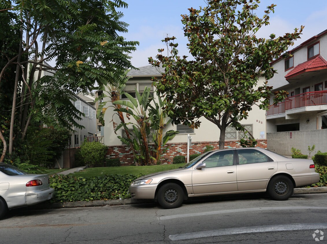 Building Photo - 935 N Louise St