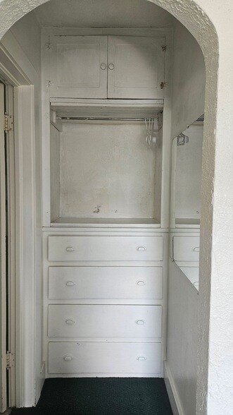 Foto del edificio - 15 N 100 W