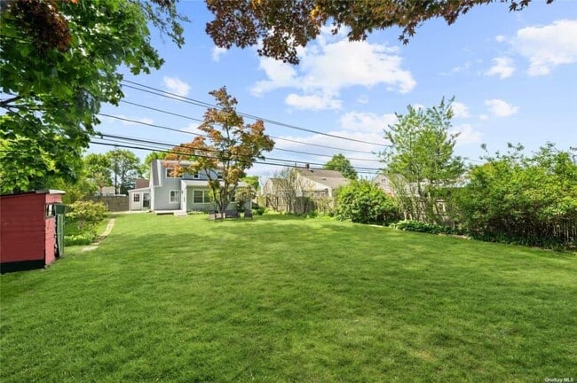 Foto del edificio - 63 Old Farm Rd