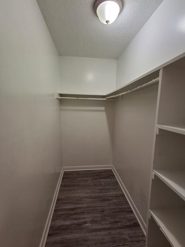 Foto del edificio - 3700 Squaw Valley Dr SW