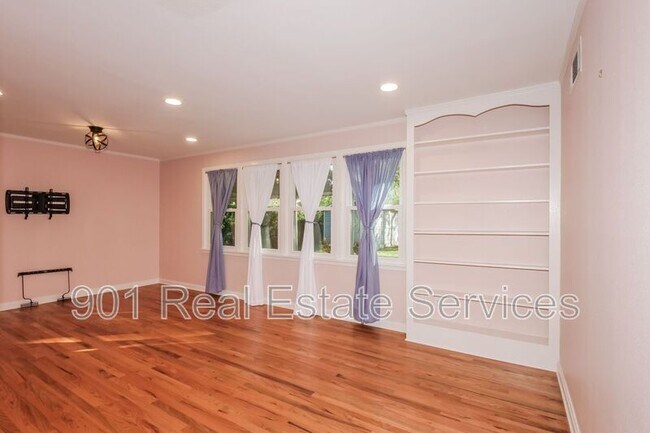 Foto del edificio - 5103 Edenshire Ave