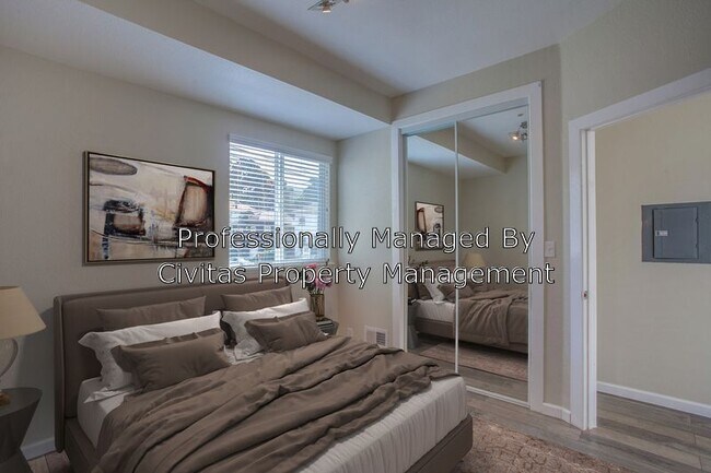 Building Photo - Listing Currently Unavailable