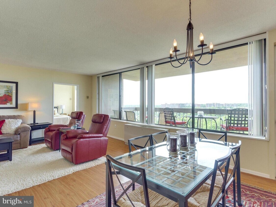 3705 S Mason Dr Unit 1007S, Baileys Crossroads, VA 22041 Condo