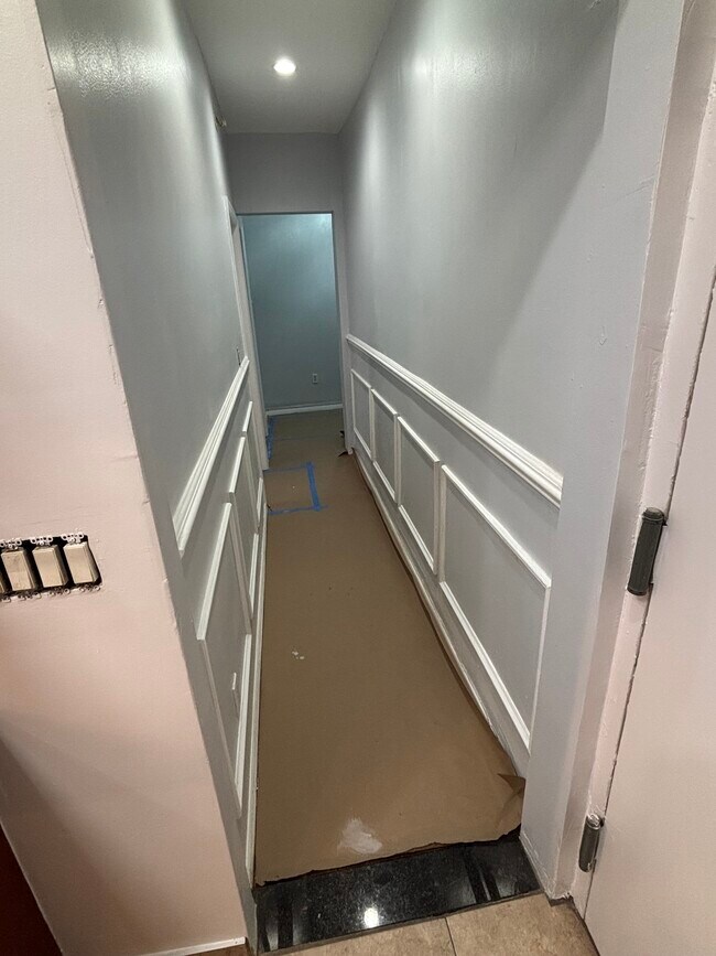 Foto del edificio - 608 E 96th St