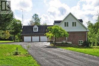 Building Photo - 685 Briardean Rd