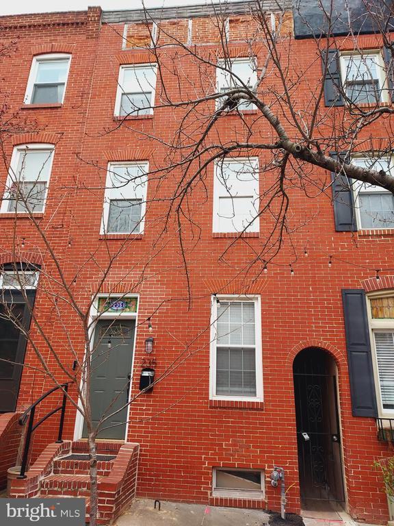 Foto principal - 235 S Ann St