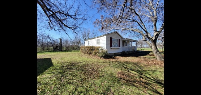 Foto del edificio - 310 S Crook