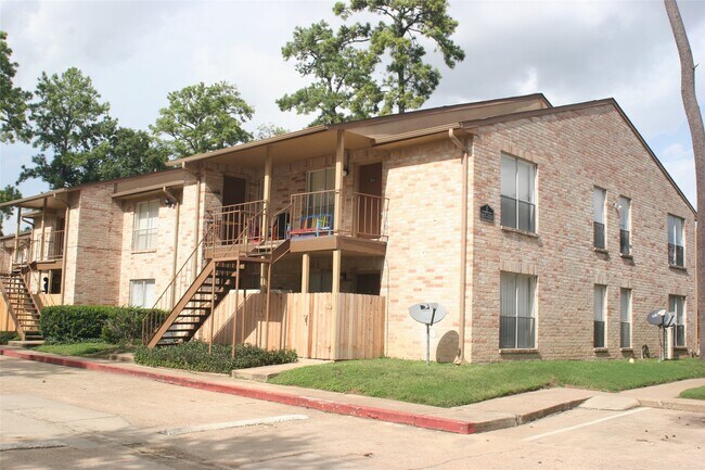 Foto del edificio - 16303 Lyons School Rd