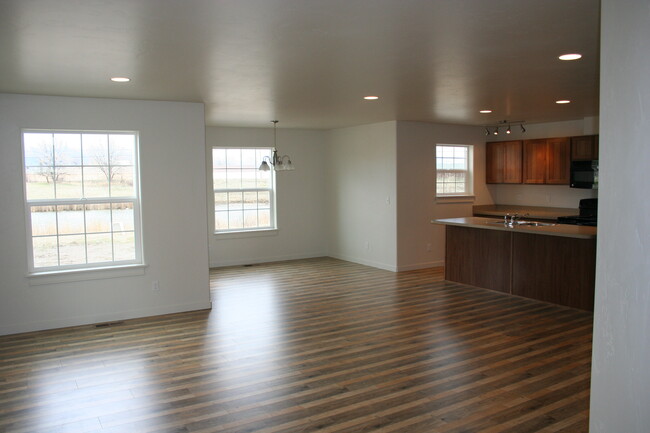 Building Photo - 29 Muskrat Dr