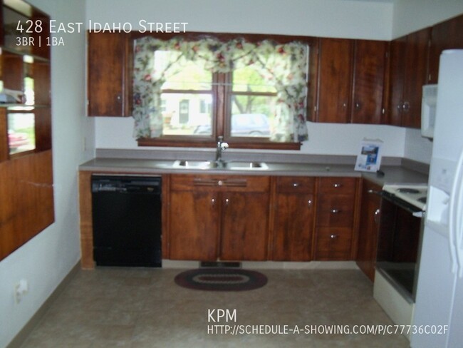 Building Photo - 3 BED | 1 BATH | HOUSE | DOUBLE GARAGE | S...