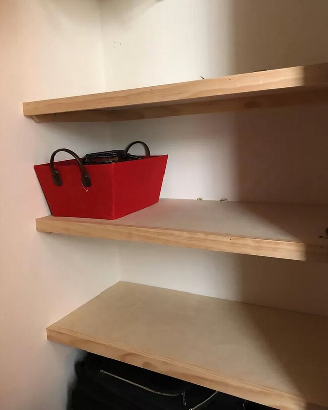 Foto del edificio - 112 Shadow Hawk Dr