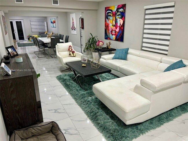 Foto del edificio - 13560 NW 2nd Ave