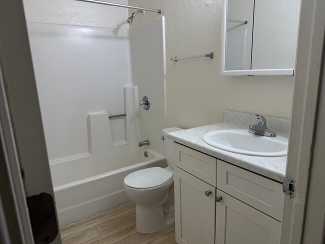 Foto del edificio - Mountain View Apartments