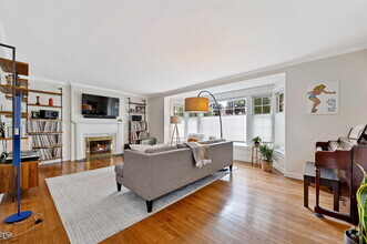 Building Photo - 140 N Cuyler Ave