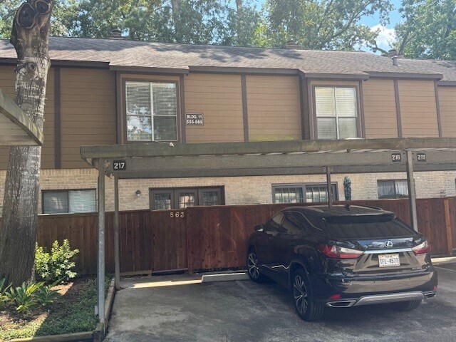 Building Photo - 11711 Memorial Dr