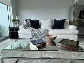 Building Photo - 900 Biscayne Blvd