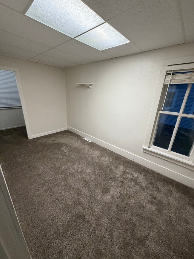 Building Photo - 413 S Montana St