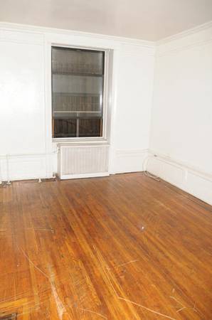 Building Photo - 750 Mace Ave