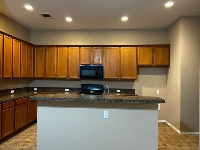 Building Photo - 2506 Sedona St