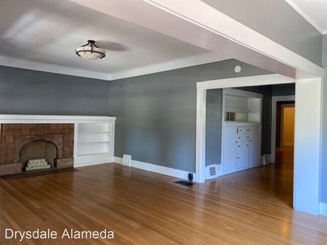 Building Photo - 3 br, 2 bath House - 3215 Fairview Avenue