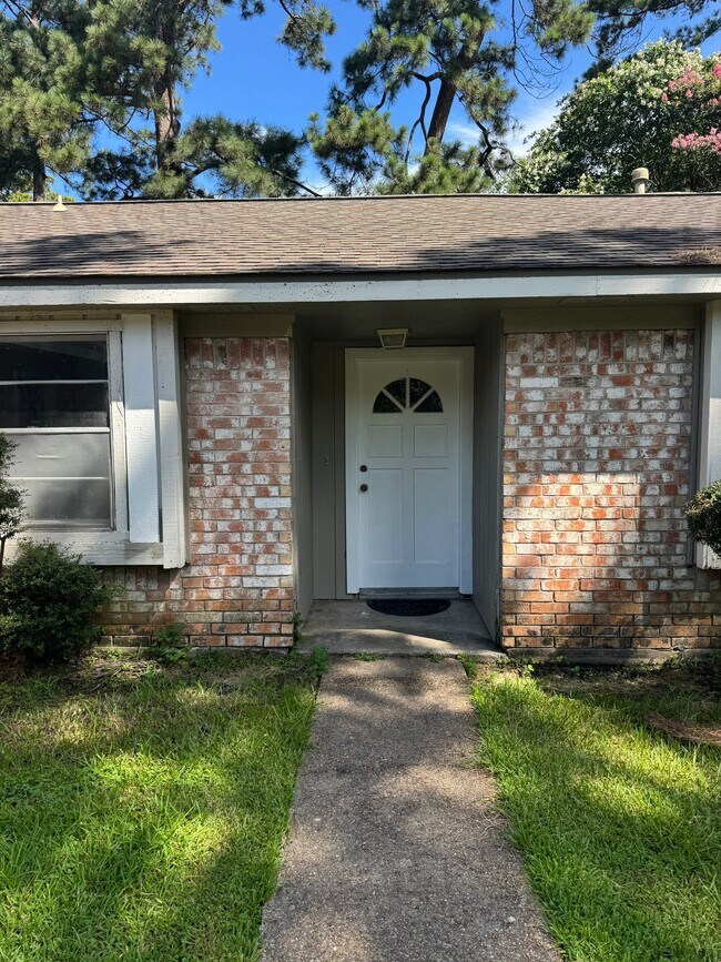 Building Photo - 9706 Galston Ln