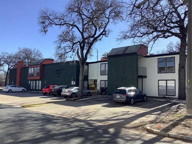 Foto del edificio - 105 W 38th 1/2 St