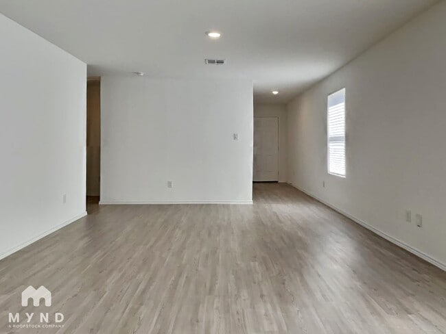 Foto del edificio - 9807 Butte Crk