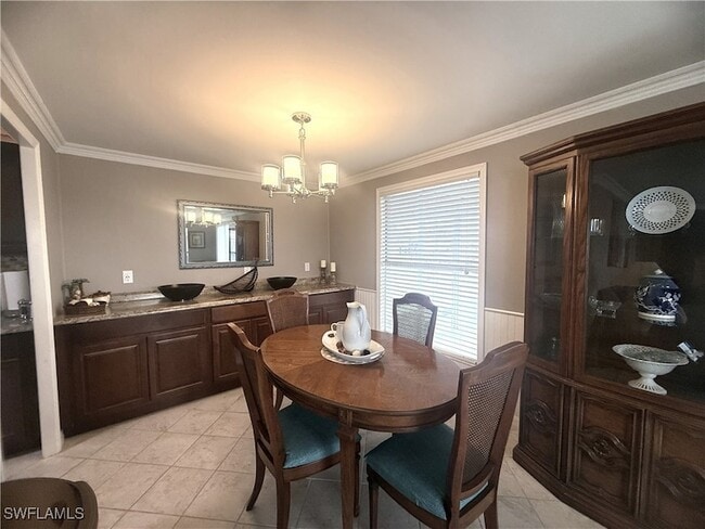 Building Photo - 455 Jacaramba Ct