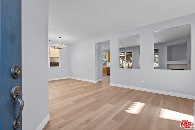 Foto del edificio - 30311 Ashfield Ct