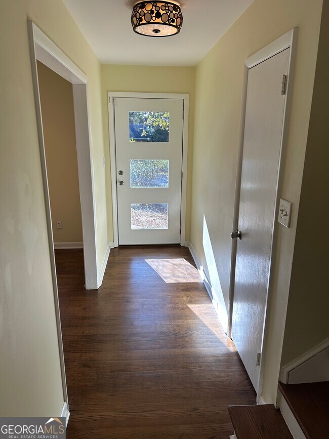 Foto del edificio - 116 Colonial Dr