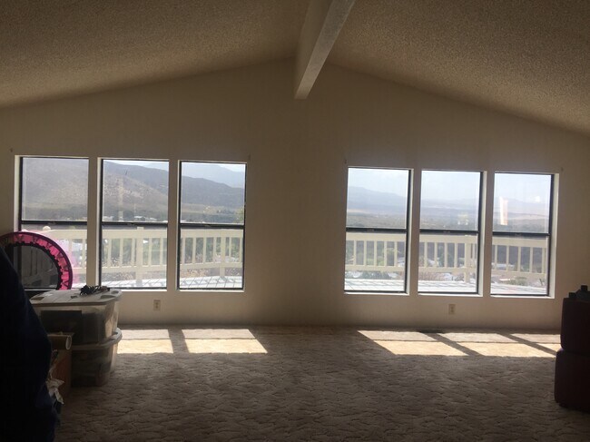 Building Photo - 35109 CA-79
