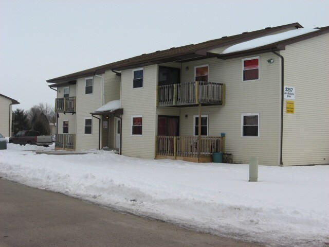 Primary Photo - 2257 Lake Victoria Rd