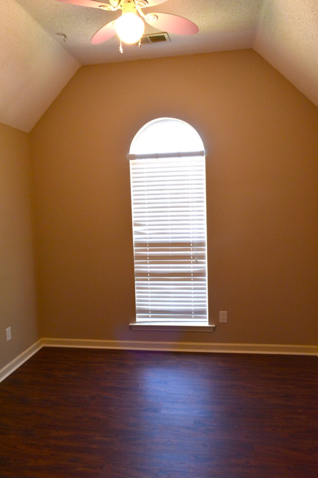 Foto del edificio - Under repair!