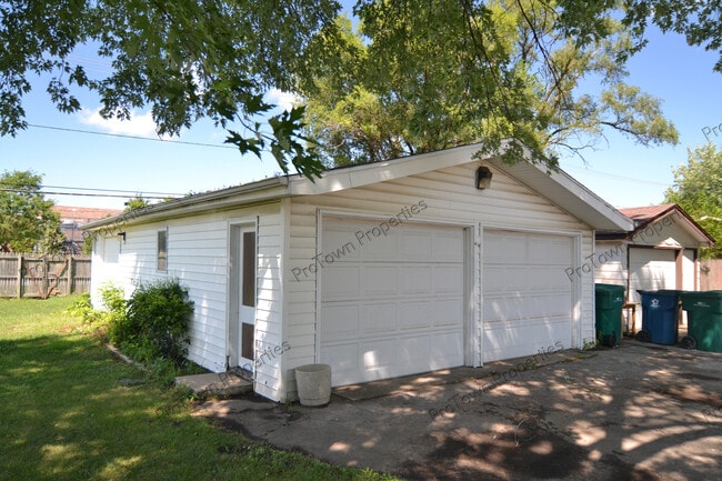 Building Photo - 125 Saint Joseph Ave