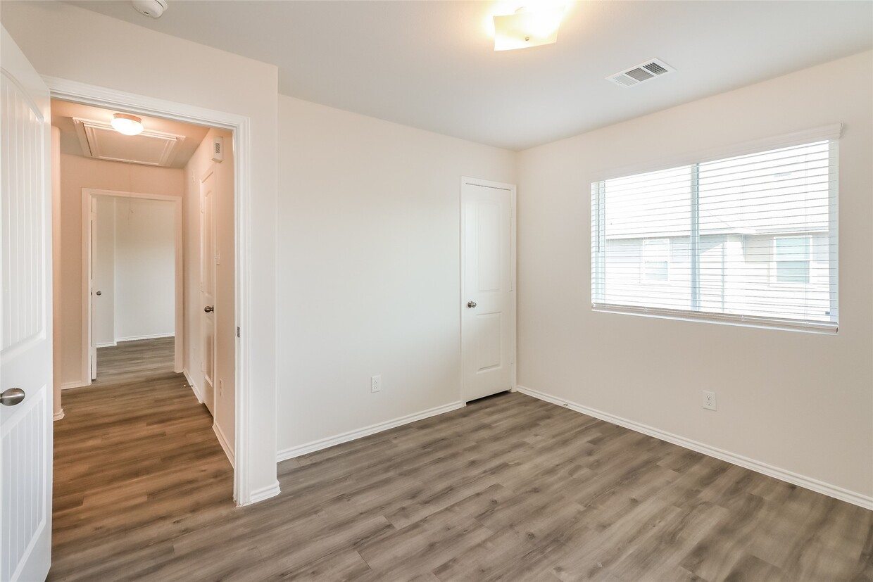 Foto del edificio - 16922 Lacey Bell Ln