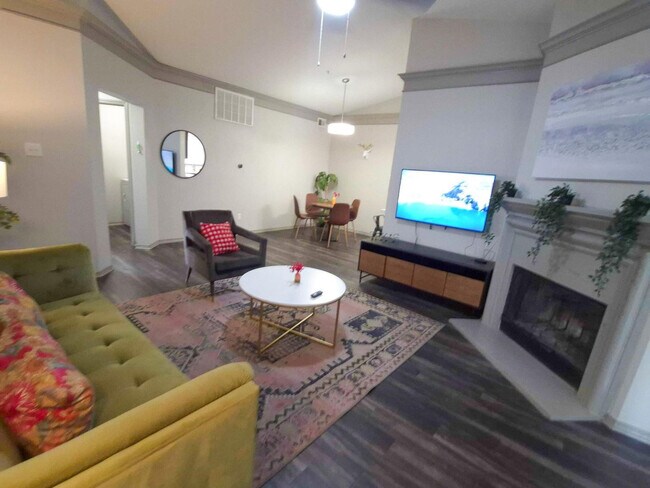 Building Photo - 12100 Metric Blvd