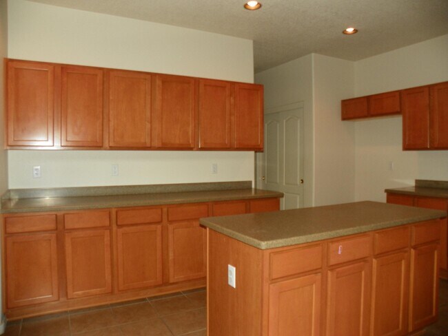 Foto del edificio - 3524 Shiloh Rd NE