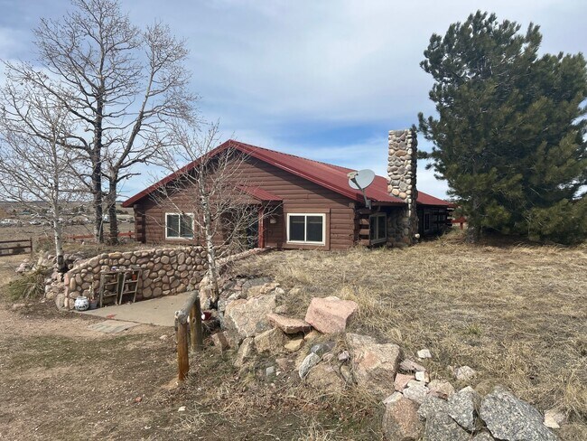 Foto del edificio - Calhan 3 bed, 2 bath house on 5.56 acres
