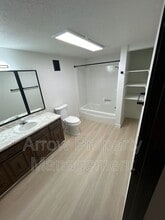 Building Photo - 207 E Arbor Ave