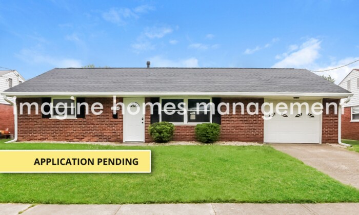 Primary Photo - Pet friendly, 3 bedroom ranch in Springdale