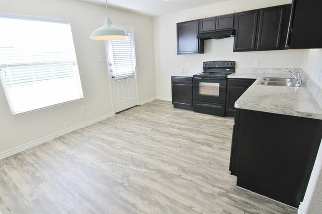 Building Photo - 9947 Crystal Valley Way