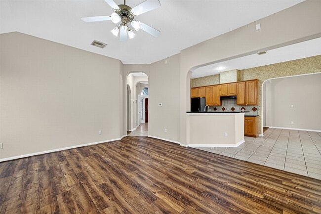 Foto del edificio - 4014 Shoreview Ln