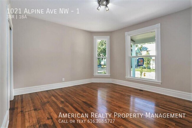 Foto del edificio - 1021 Alpine Ave NW
